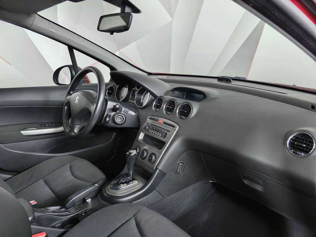 Купить Peugeot 408, 2013, 150 260 км, фото №9