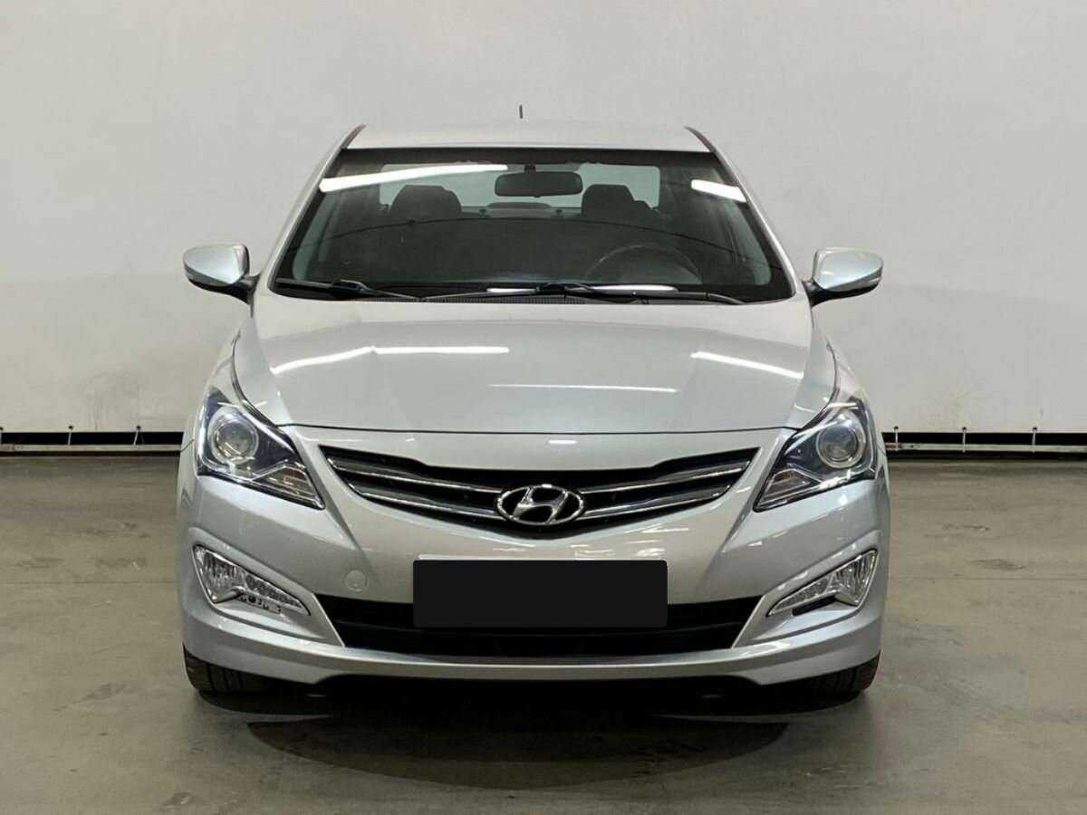 Купить Hyundai Solaris, 2015, 108 260 км, фото №2