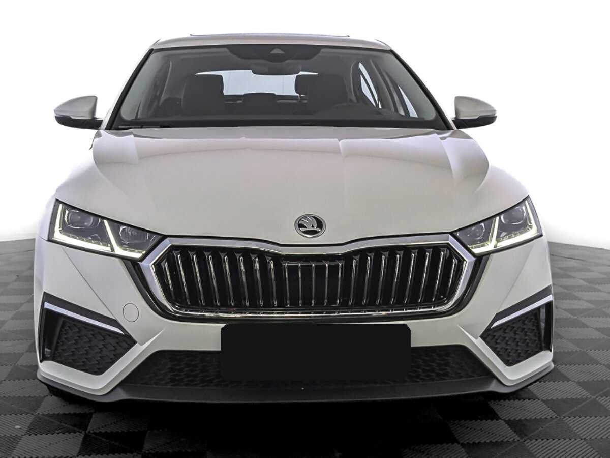 Купить Skoda Octavia, 2023, 8 163 км, фото №2