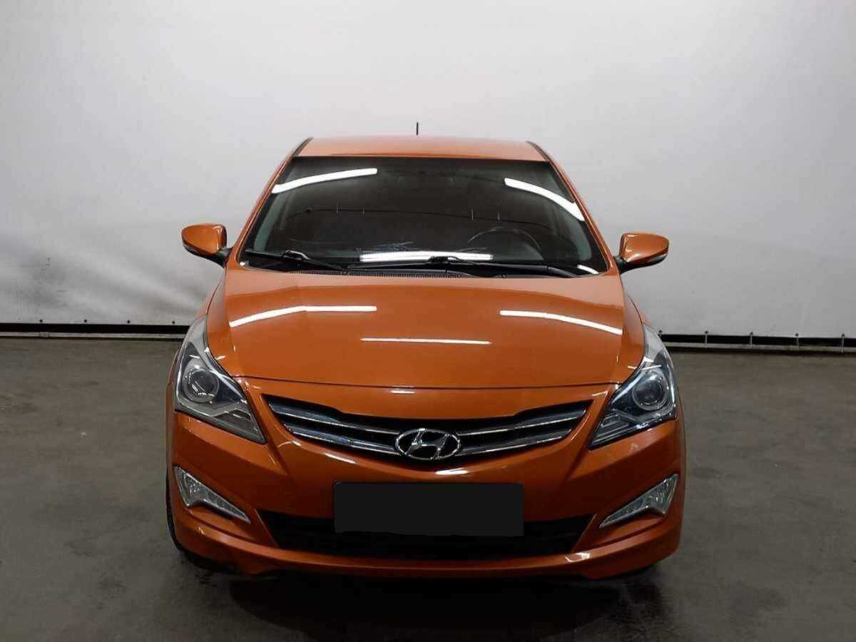 Купить Hyundai Solaris, 2016, 104 665 км, фото №2