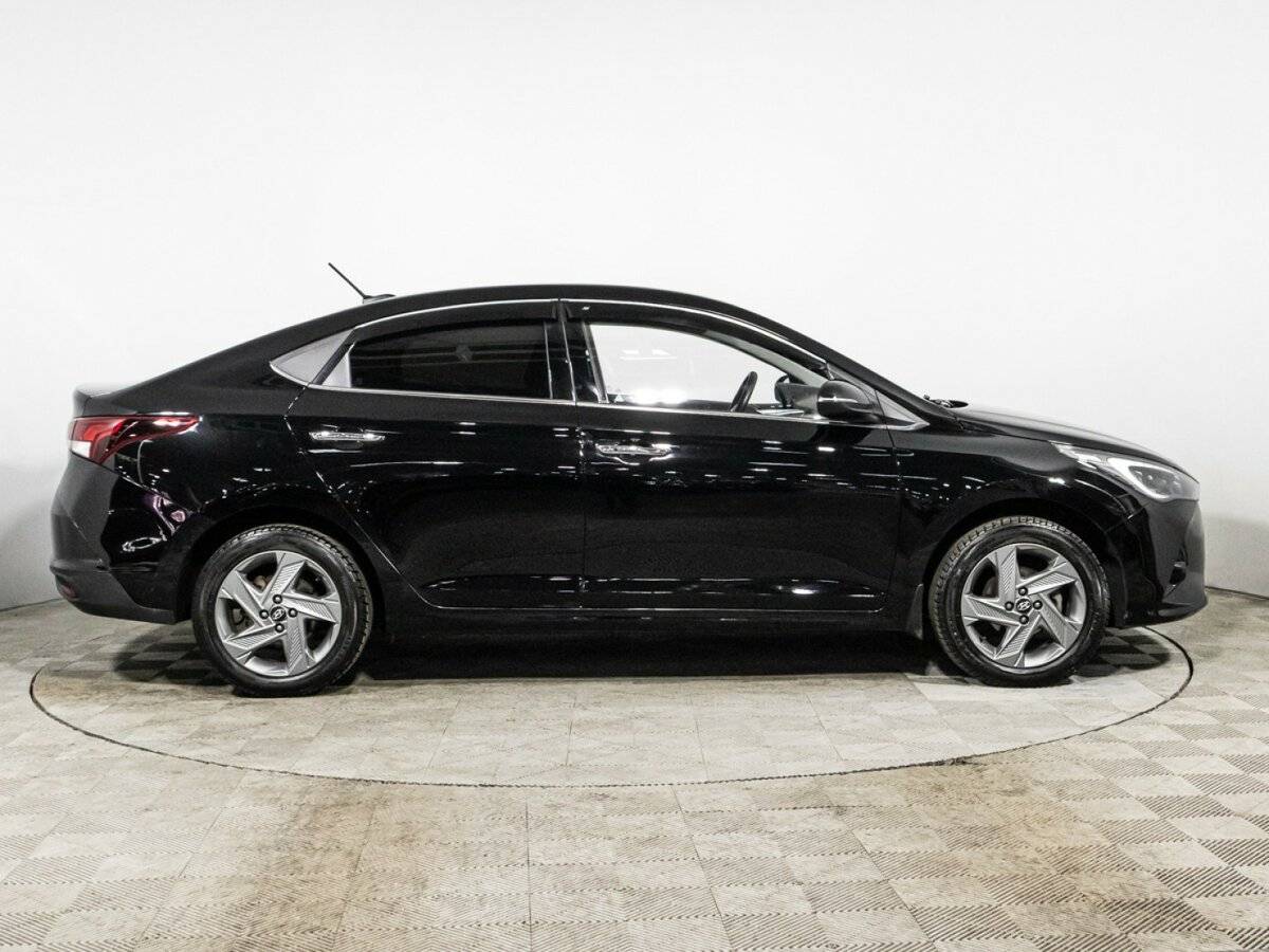 Купить Hyundai Solaris, 2020, 99 096 км, фото №4