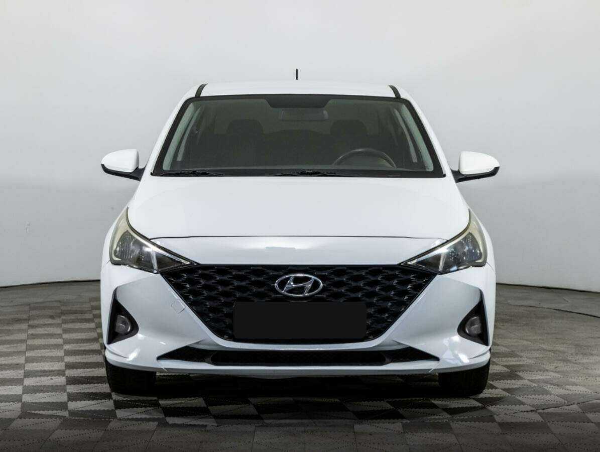 Купить Hyundai Solaris, 2020, 131 339 км, фото №2