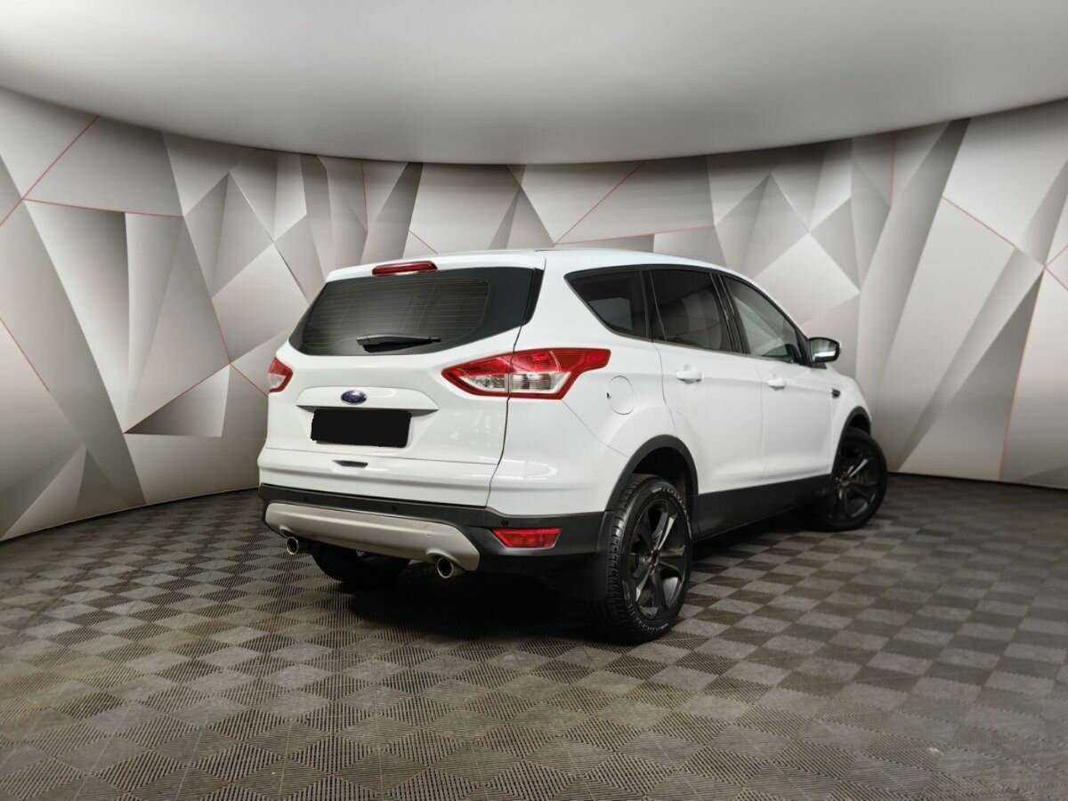 Купить Ford Kuga, 2015, 81 911 км, фото №2
