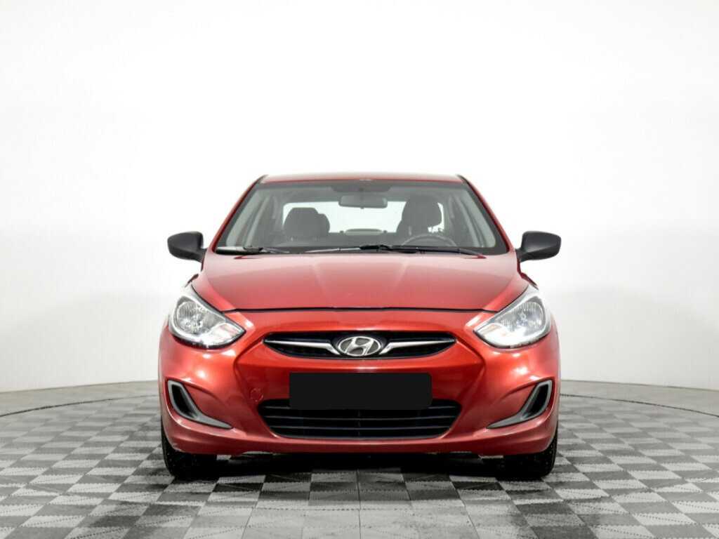 Купить Hyundai Solaris, 2013, 126 616 км, фото №2
