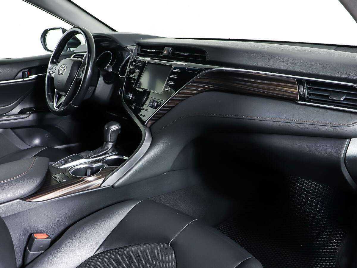 Купить Toyota Camry, 2018, 130 938 км, фото №9
