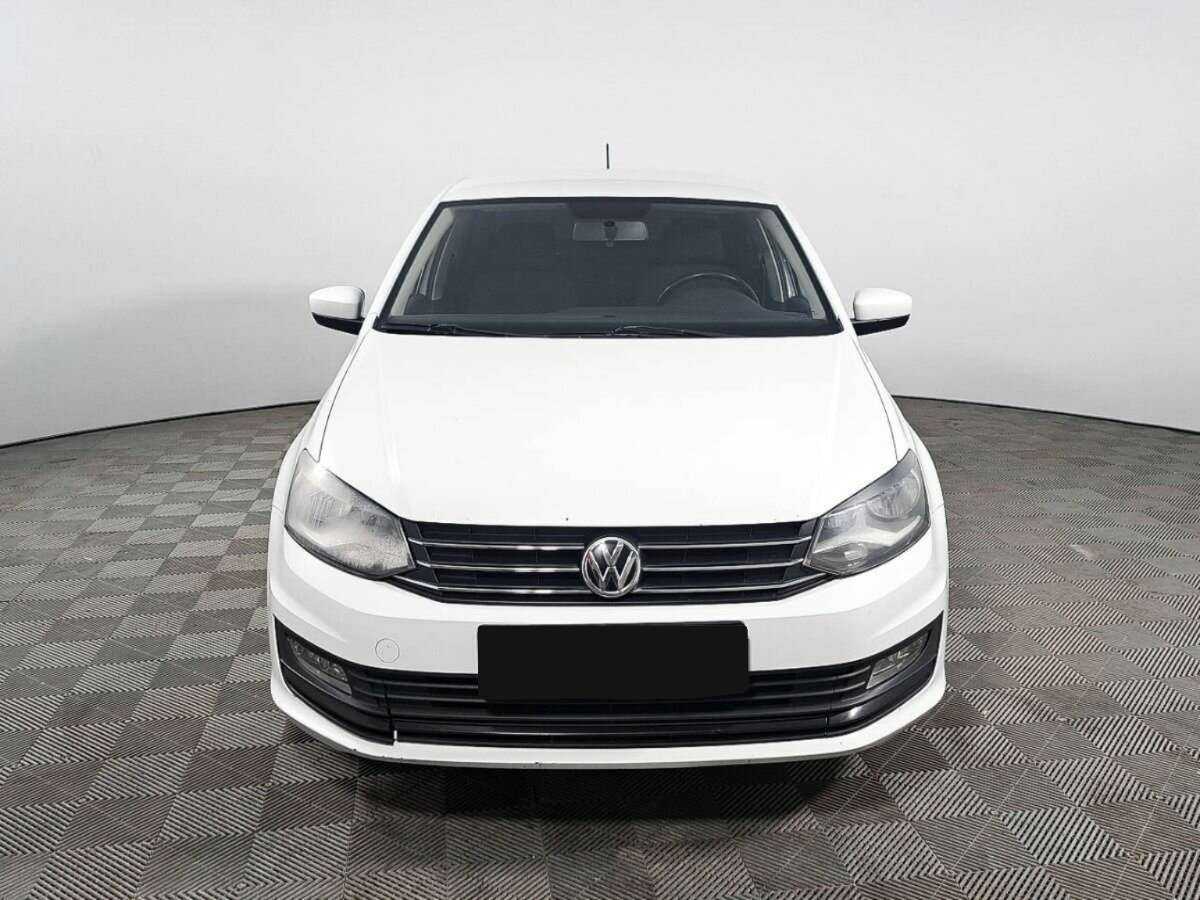 Купить Volkswagen Polo, 2016, 97 000 км, фото №2