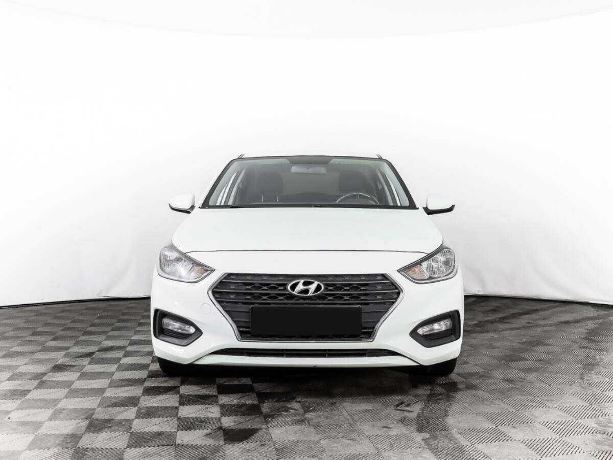 Купить Hyundai Solaris, 2019, 146 826 км, фото №2
