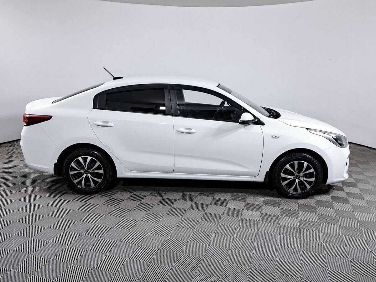 Купить Kia Rio, 2017, 41 636 км, фото №4