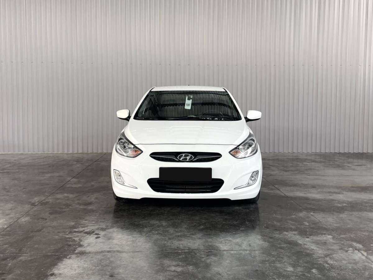 Купить Hyundai Solaris, 2013, 203 406 км, фото №2