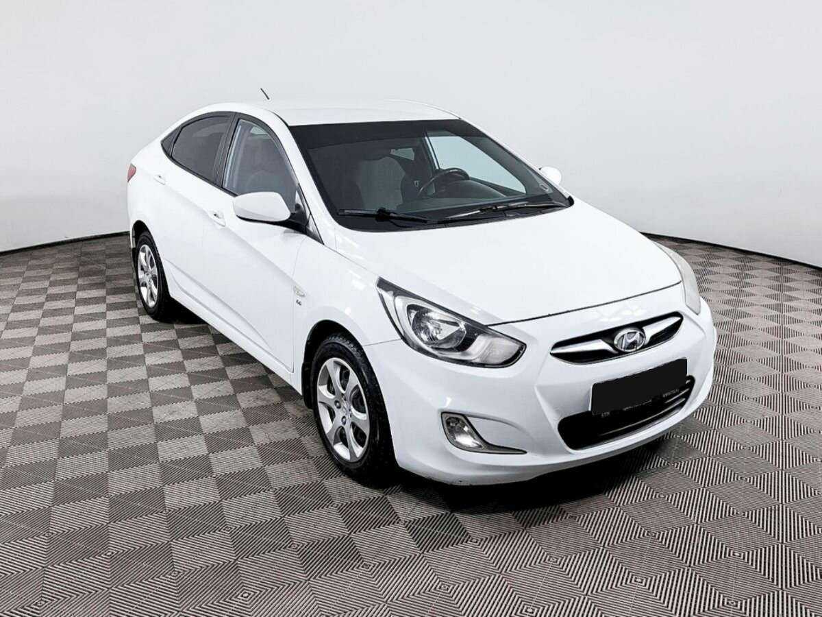 Купить Hyundai Solaris, 2013, 148 000 км, фото №3