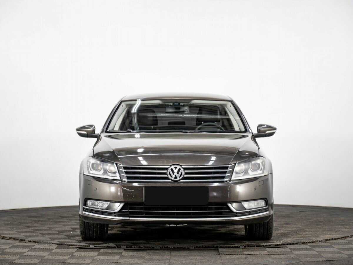 Купить Volkswagen Passat, 2012, 215 000 км, фото №2