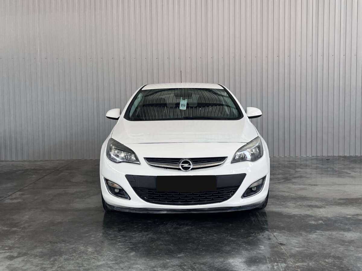 Купить Opel Astra, 2012, 98 086 км, фото №2