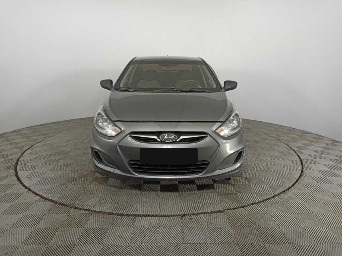Купить Hyundai Solaris, 2013, 223 137 км, фото №2