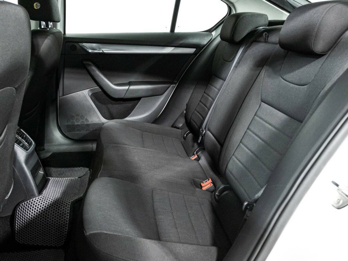Купить Skoda Octavia, 2016, 176 944 км, фото №10