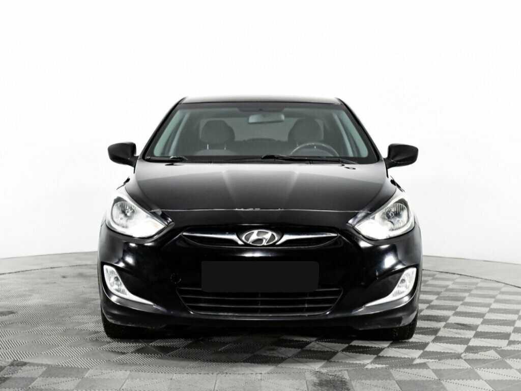 Купить Hyundai Solaris, 2012, 158 866 км, фото №2