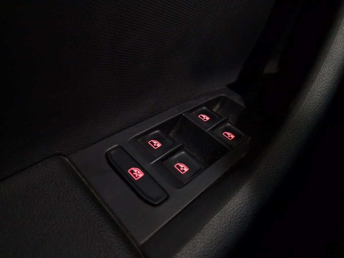 Купить Volkswagen Polo, 2021, 132 630 км, фото №10