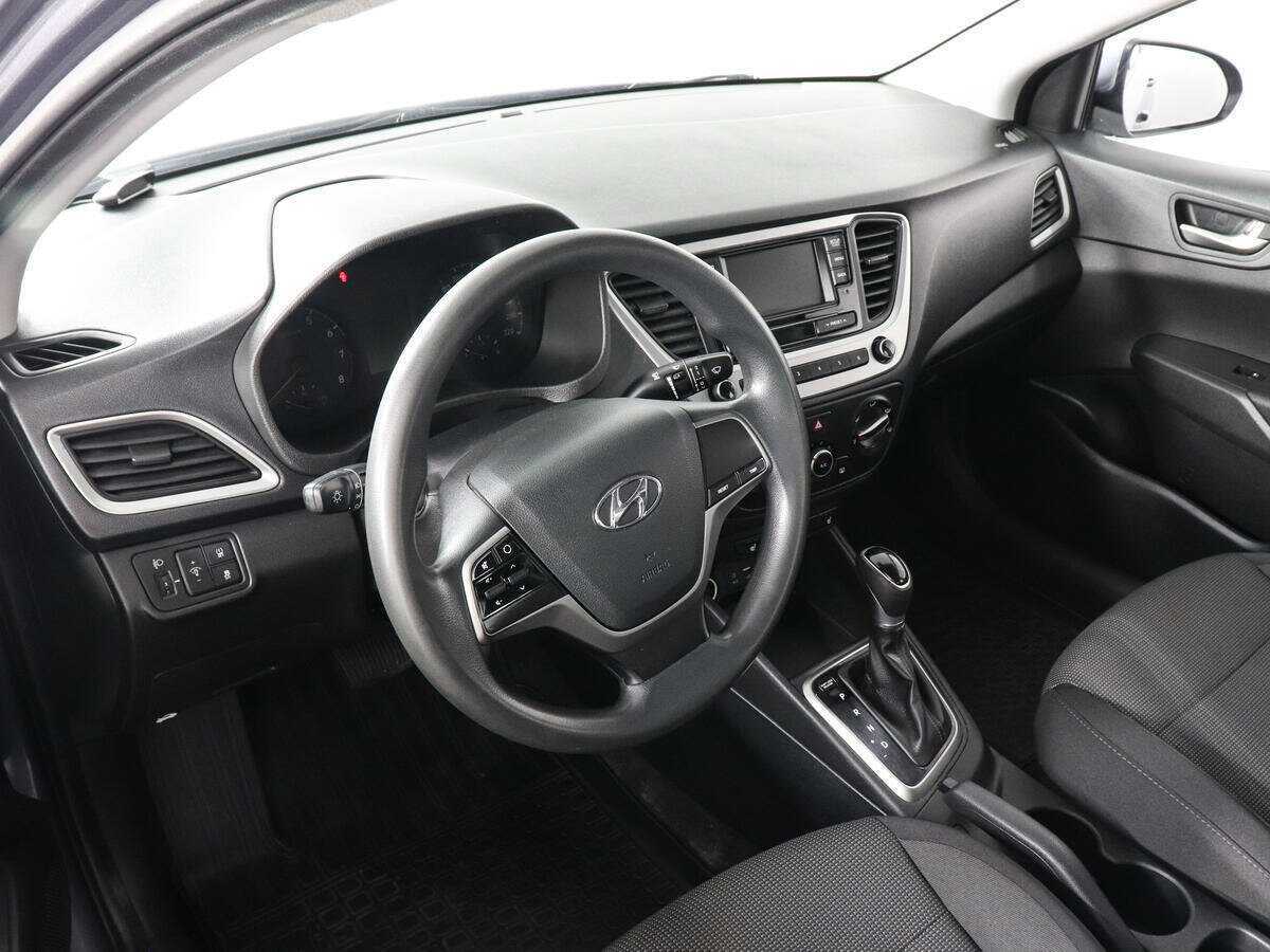 Купить Hyundai Solaris, 2018, 153 484 км, фото №9