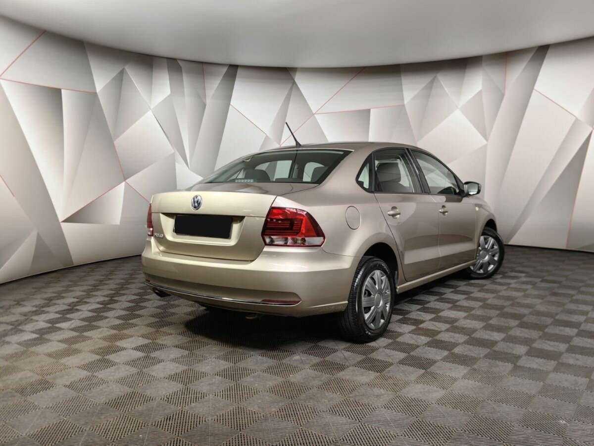 Купить Volkswagen Polo, 2016, 94 954 км, фото №2
