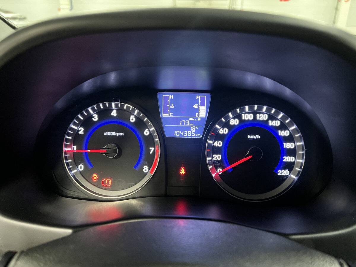 Купить Hyundai Solaris I Рестайлинг, 2015, 104 402 км, фото №13