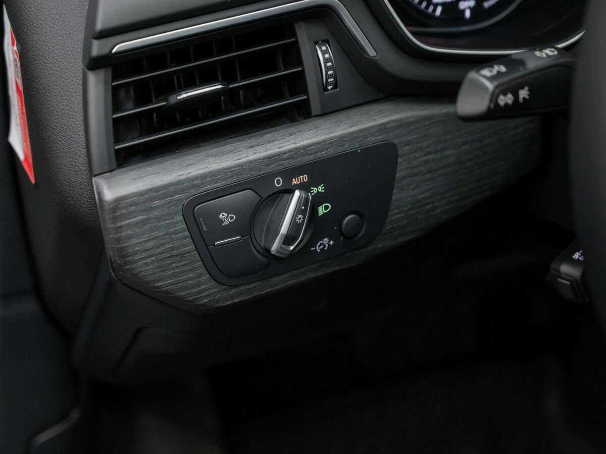 Купить Audi A4, 2017, 95 000 км, фото №16