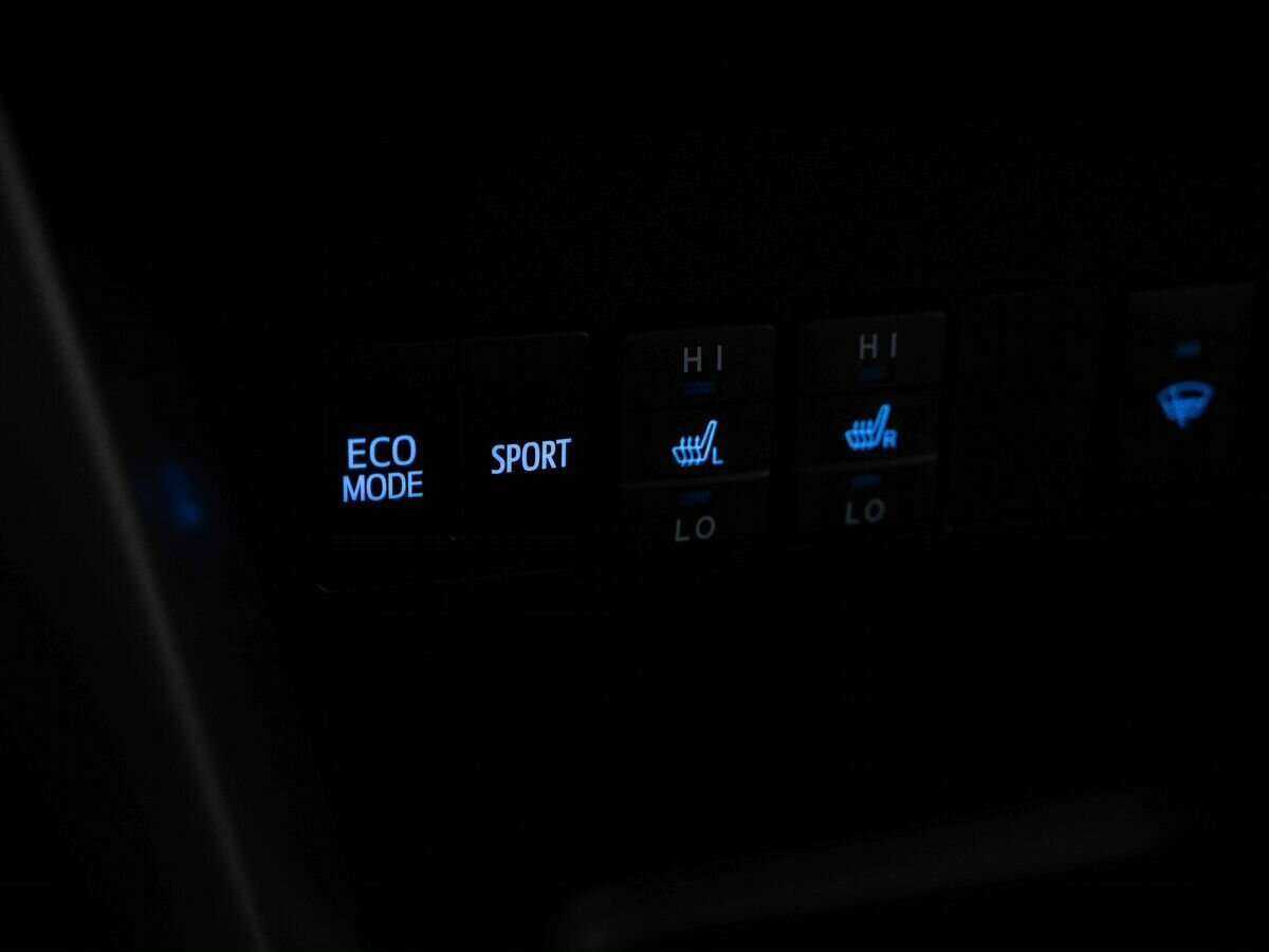 Купить Toyota RAV4, 2017, 67 000 км, фото №23