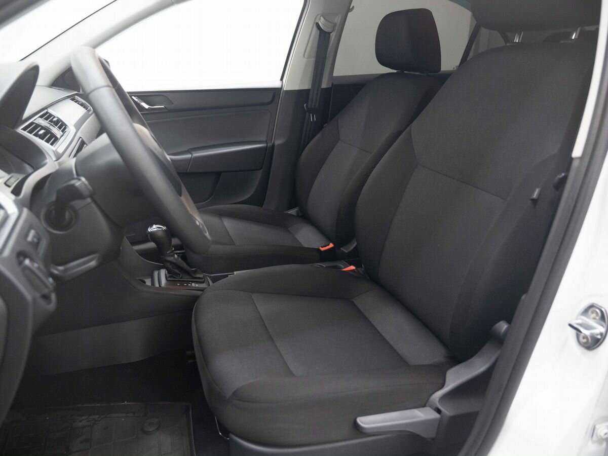 Купить Skoda Rapid, 2017, 68 800 км, фото №8