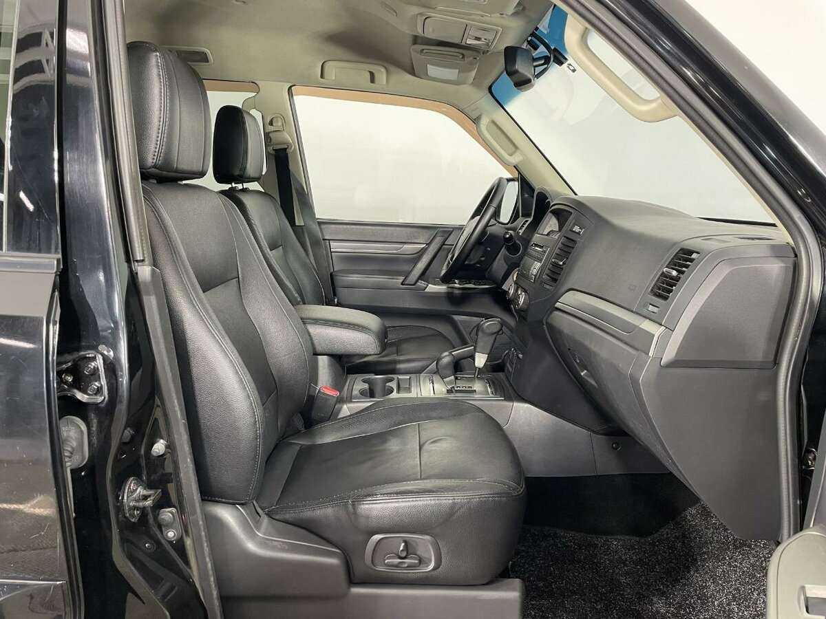 Купить Mitsubishi Pajero, 2012, 264 740 км, фото №12