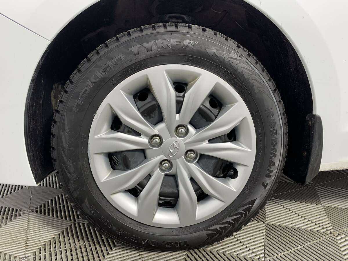 Купить Hyundai Solaris, 2019, 126 048 км, фото №14