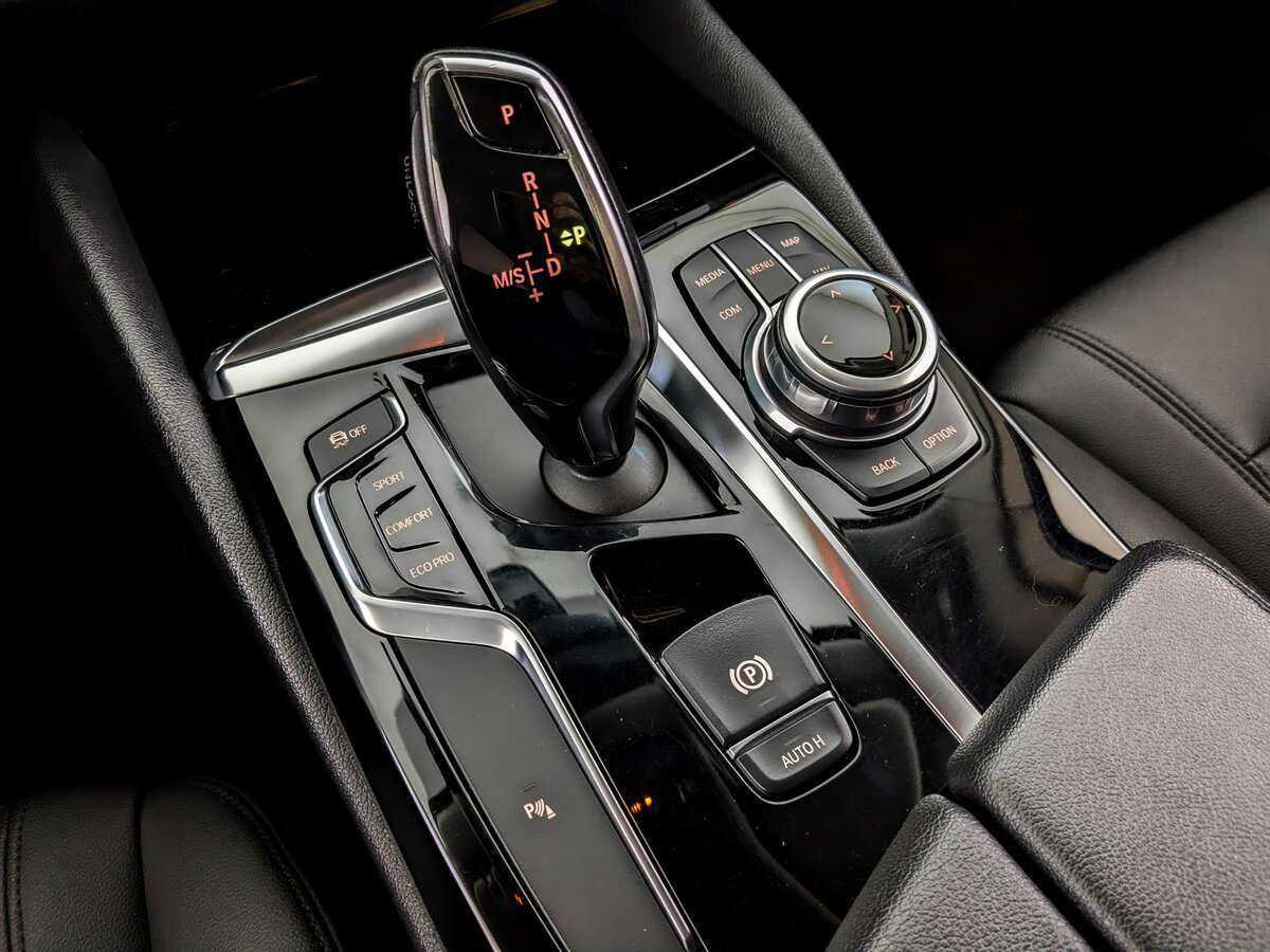 Купить BMW 5 серии 520d, 2018, 266 277 км, фото №23