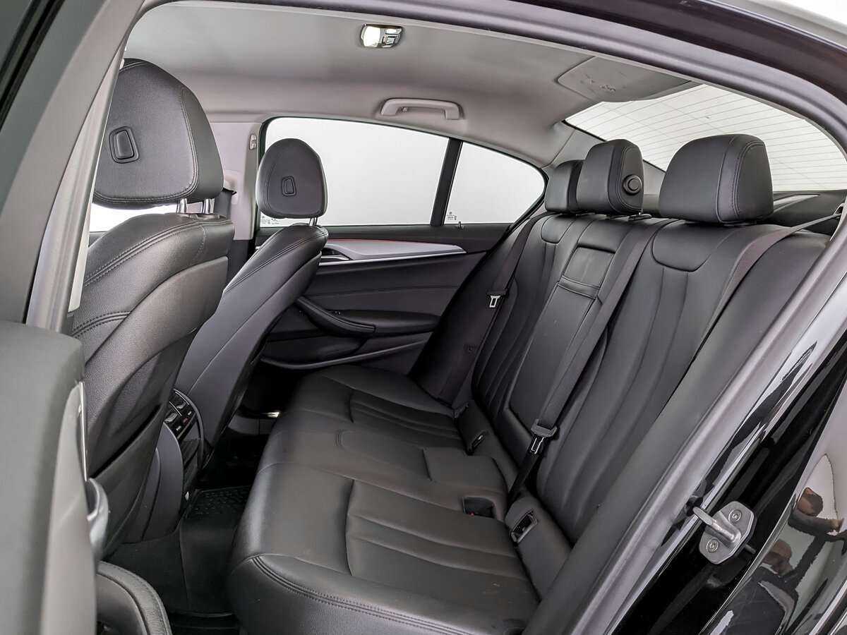 Купить BMW 5 серии 520i, 2018, 210 758 км, фото №9