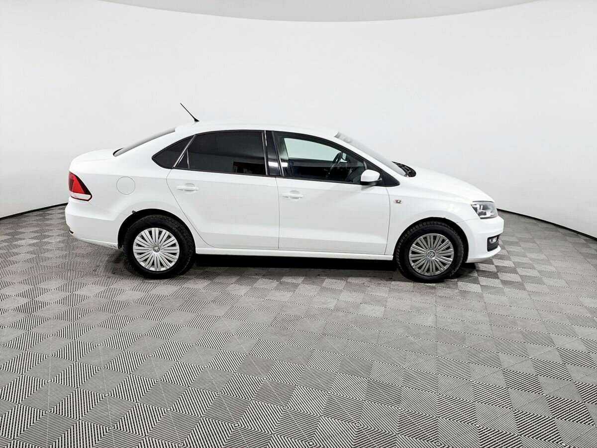 Купить Volkswagen Polo, 2015, 112 405 км, фото №4