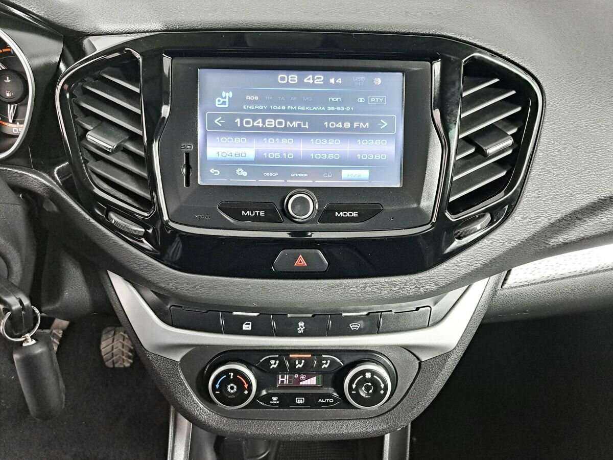 Купить Lada (ВАЗ) Vesta SW Cross, 2017, 105 522 км, фото №13