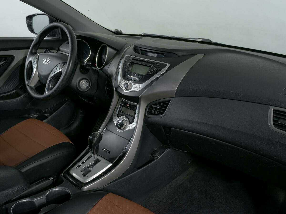 Купить Hyundai Elantra, 2012, 139 611 км, фото №9
