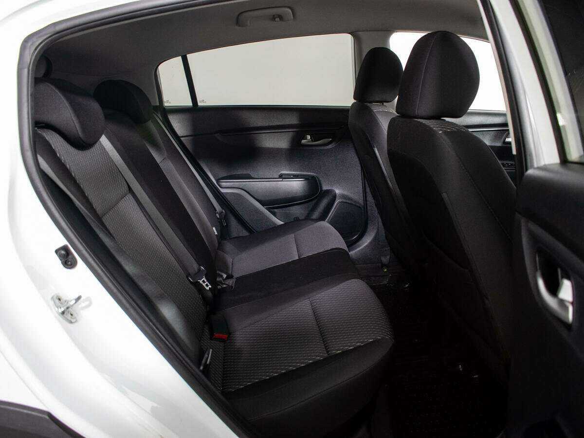 Купить Kia Rio X-Line, 2018, 97 097 км, фото №7