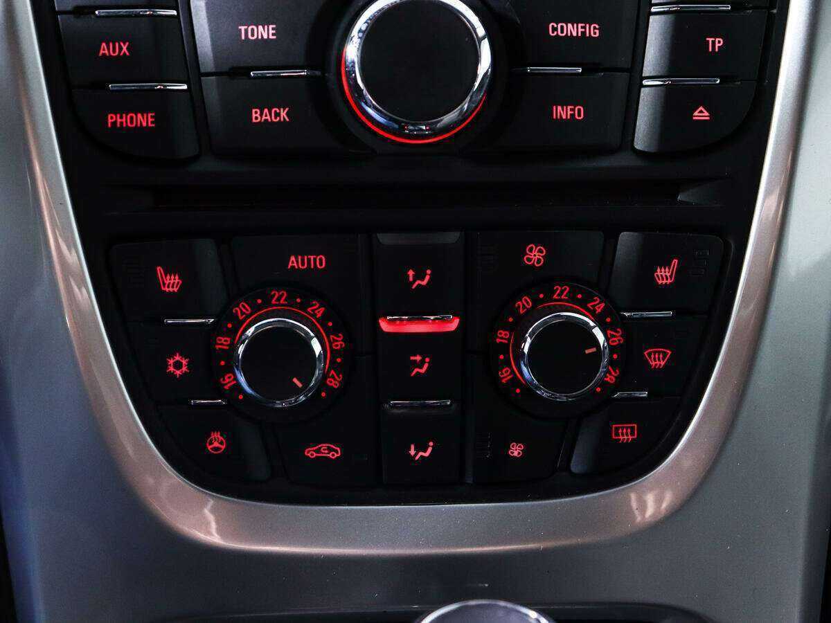 Купить Opel Astra GTC, 2013, 187 215 км, фото №15