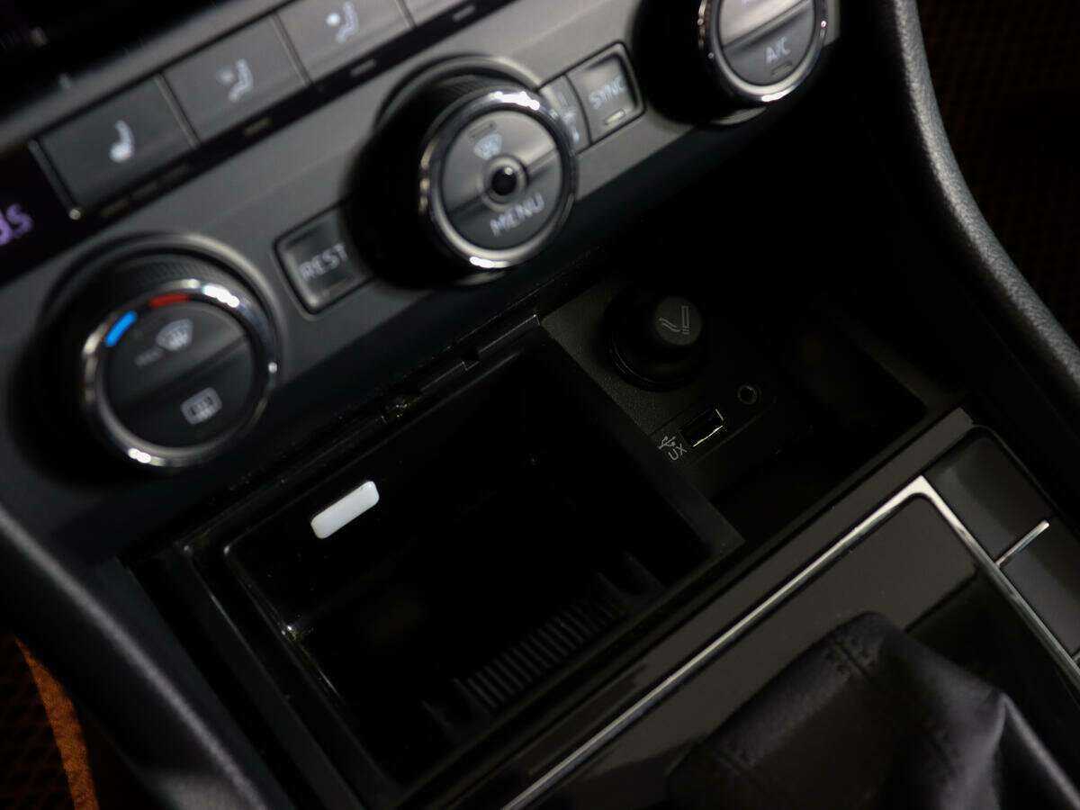 Купить Skoda Superb, 2015, 139 900 км, фото №18