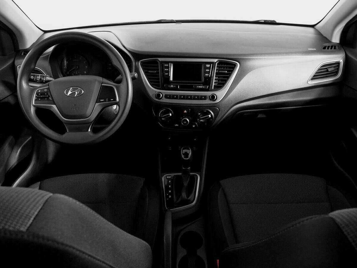 Купить Hyundai Solaris, 2018, 65 506 км, фото №10