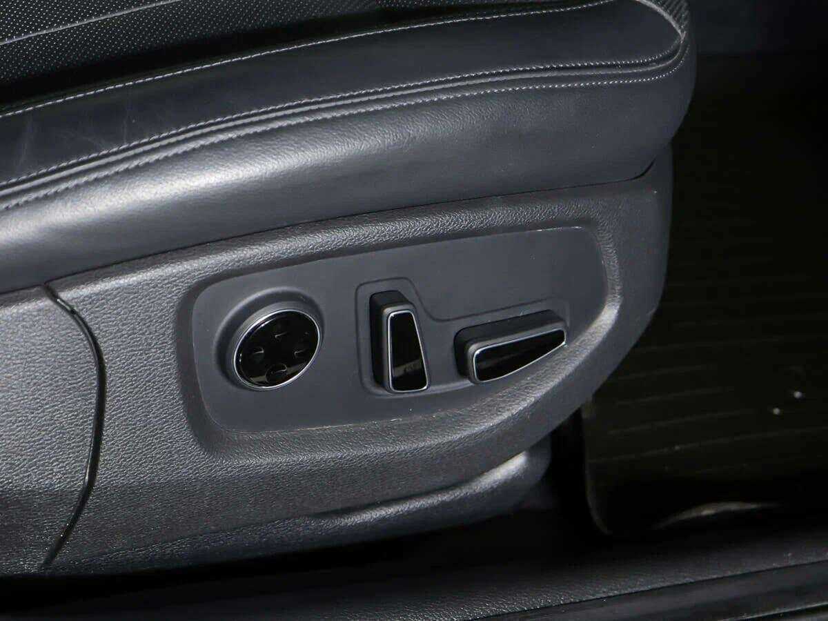 Купить Hyundai Genesis, 2014, 54 438 км, фото №19