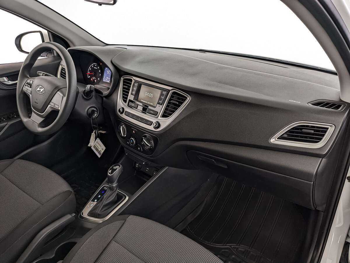 Купить Hyundai Solaris, 2022, 24 933 км, фото №9