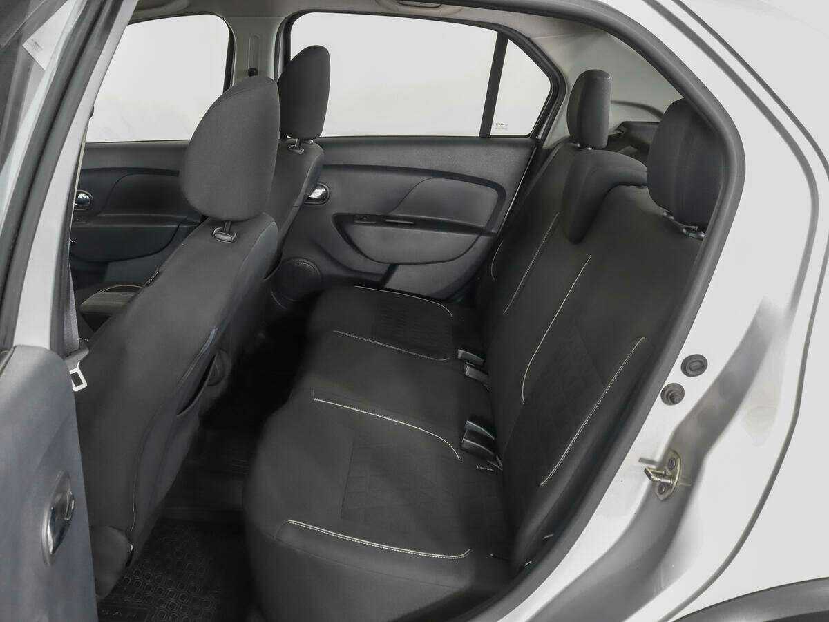 Купить Renault Logan Stepway, 2018, 37 875 км, фото №10