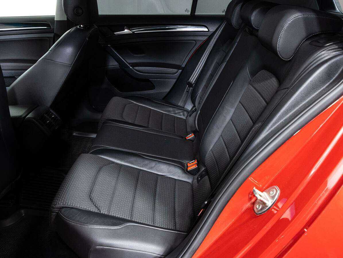 Купить Volkswagen Golf, 2013, 181 000 км, фото №10