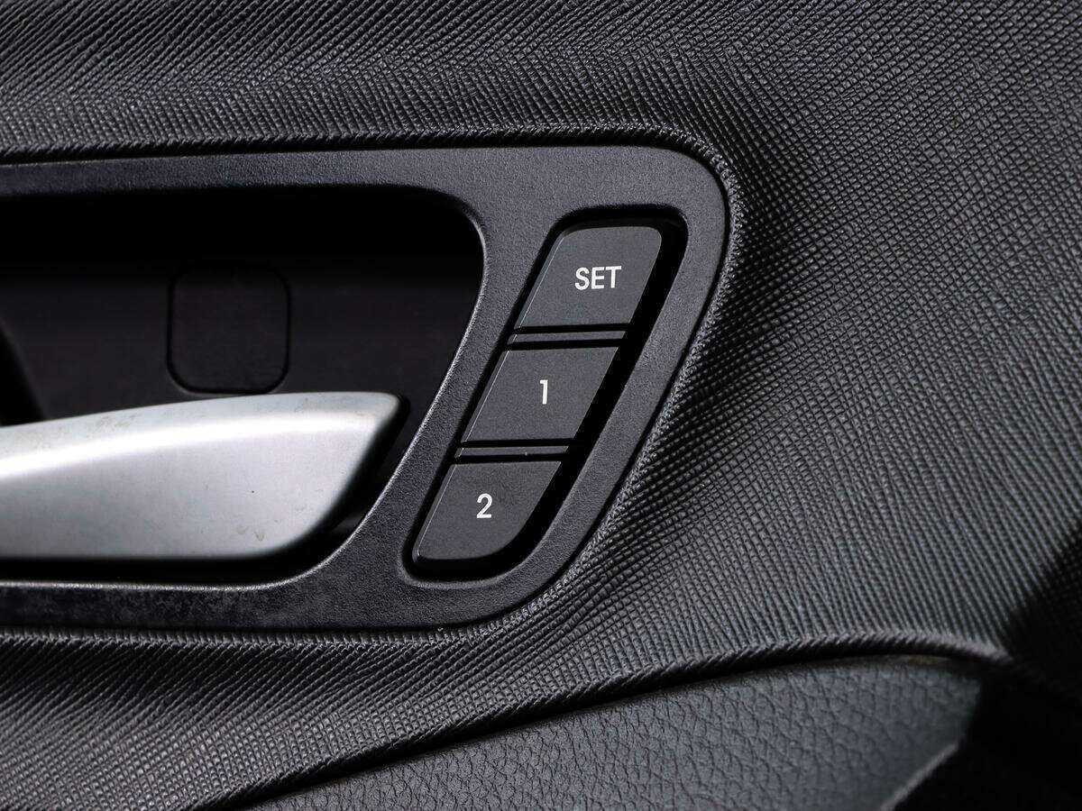 Купить Hyundai Santa Fe Grand, 2016, 161 047 км, фото №15