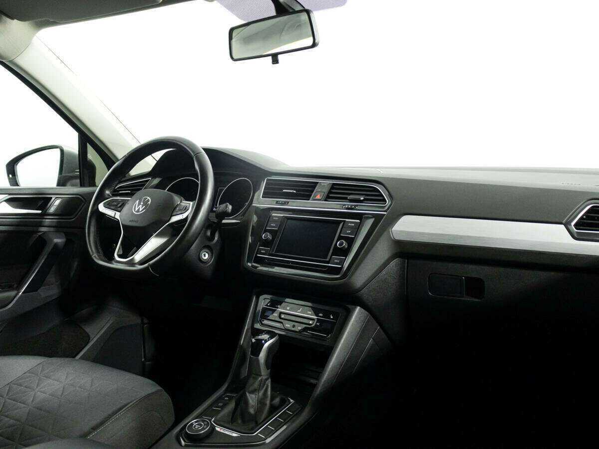 Купить Volkswagen Tiguan, 2021, 83 175 км, фото №9
