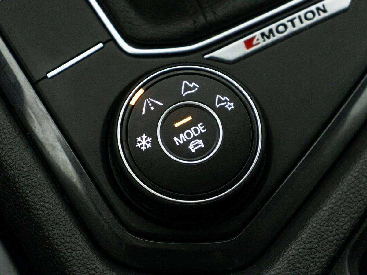 Купить Volkswagen Tiguan, 2021, 83 175 км, фото №15