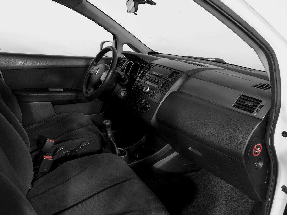 Купить Nissan Tiida, 2013, 140 737 км, фото №8