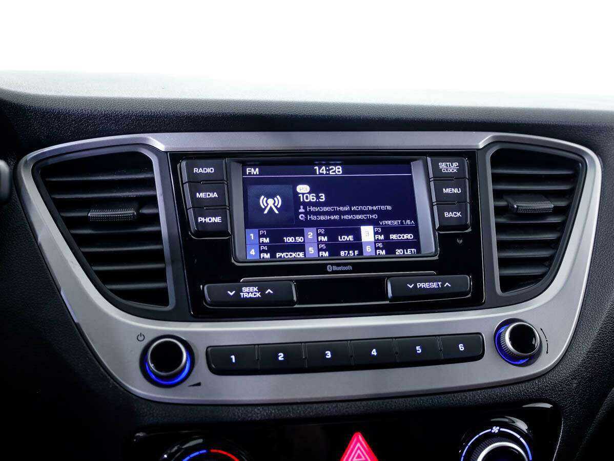 Купить Hyundai Solaris, 2017, 103 052 км, фото №13