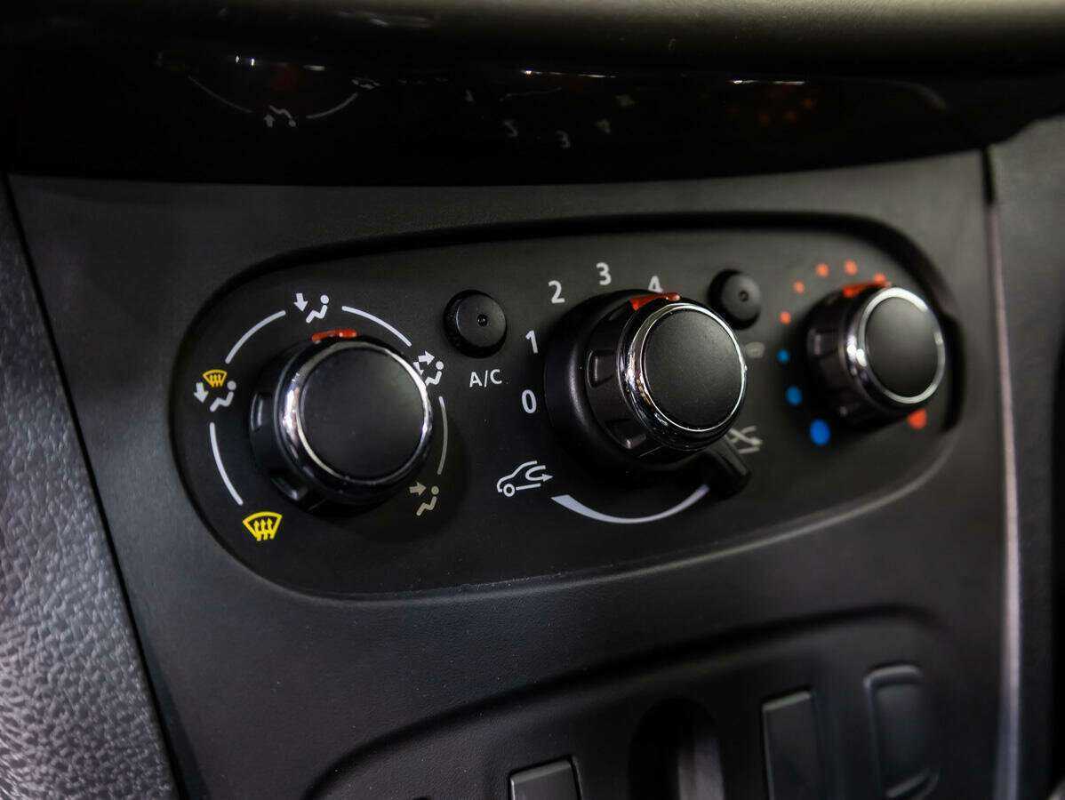 Купить Renault Logan, 2019, 62 853 км, фото №13