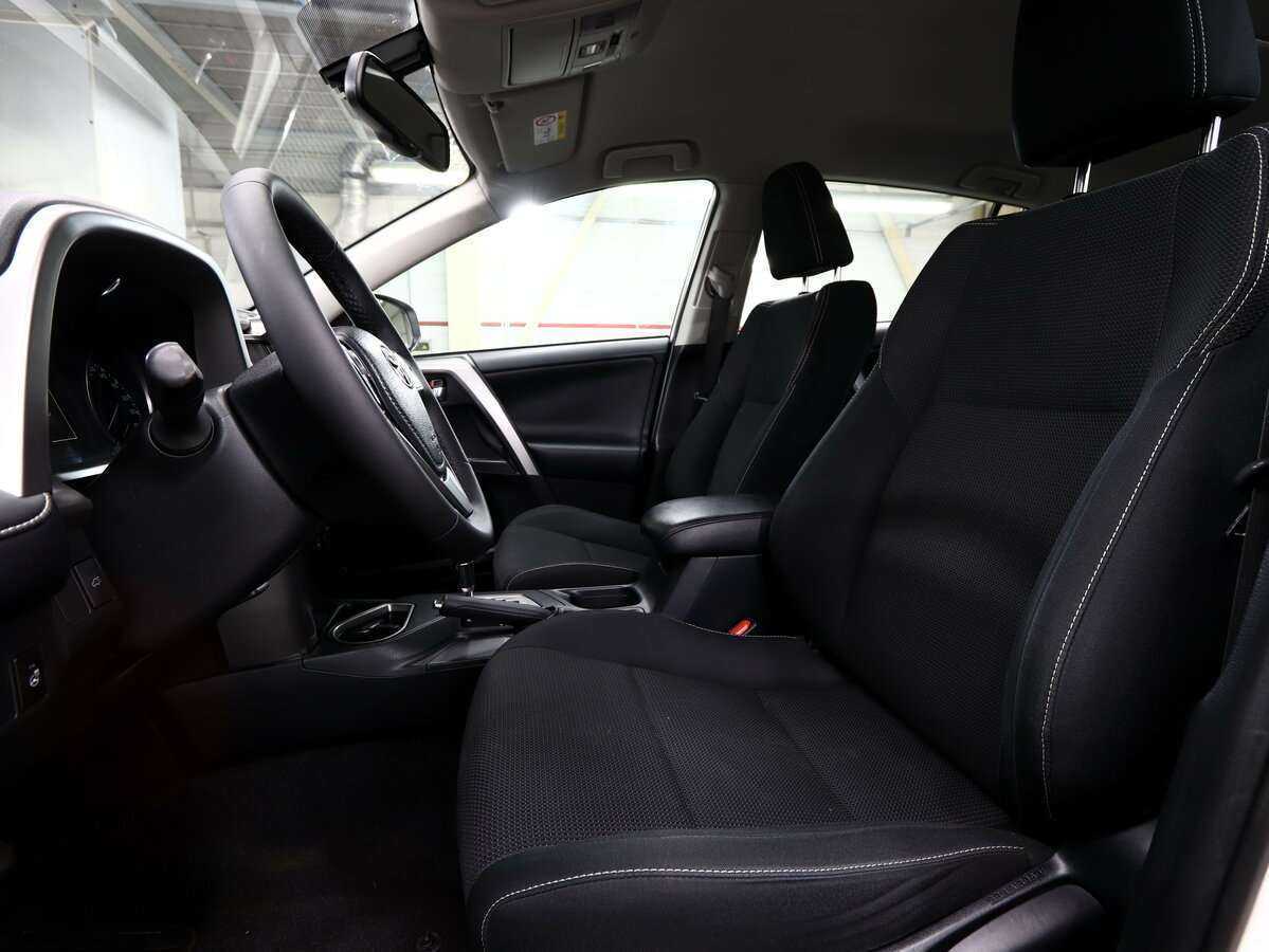 Купить Toyota RAV4, 2017, 143 000 км, фото №8