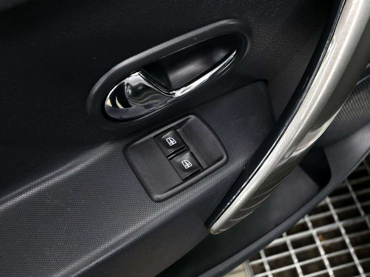 Купить Renault Sandero Stepway, 2020, 77 000 км, фото №17