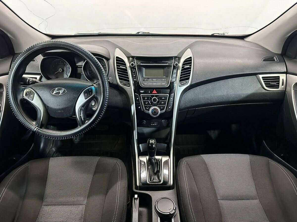 Купить Hyundai i30, 2012, 229 547 км, фото №9